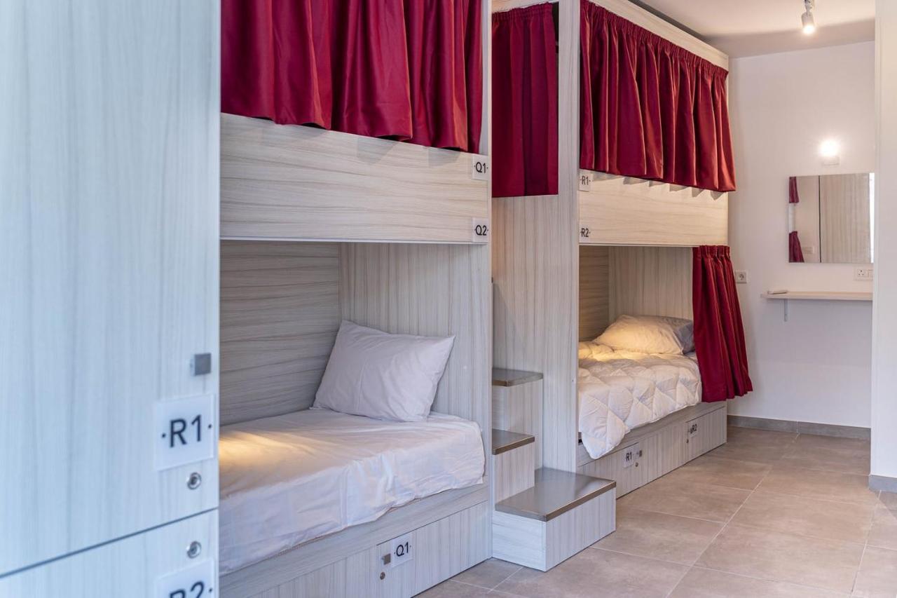 The Rose Hostel Saint Julian's Ngoại thất bức ảnh