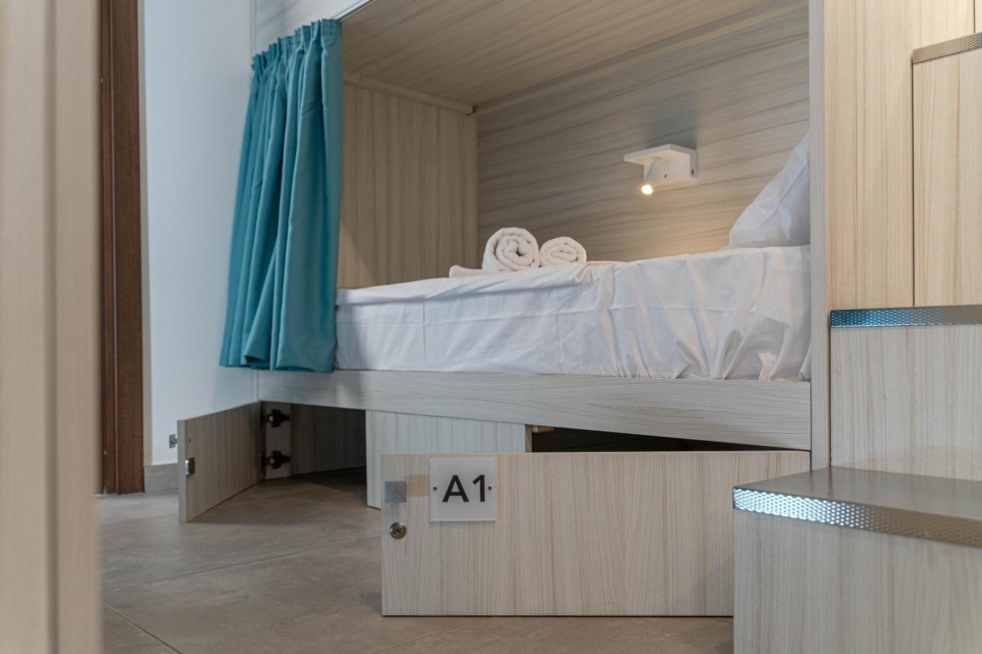 The Rose Hostel Saint Julian's Ngoại thất bức ảnh