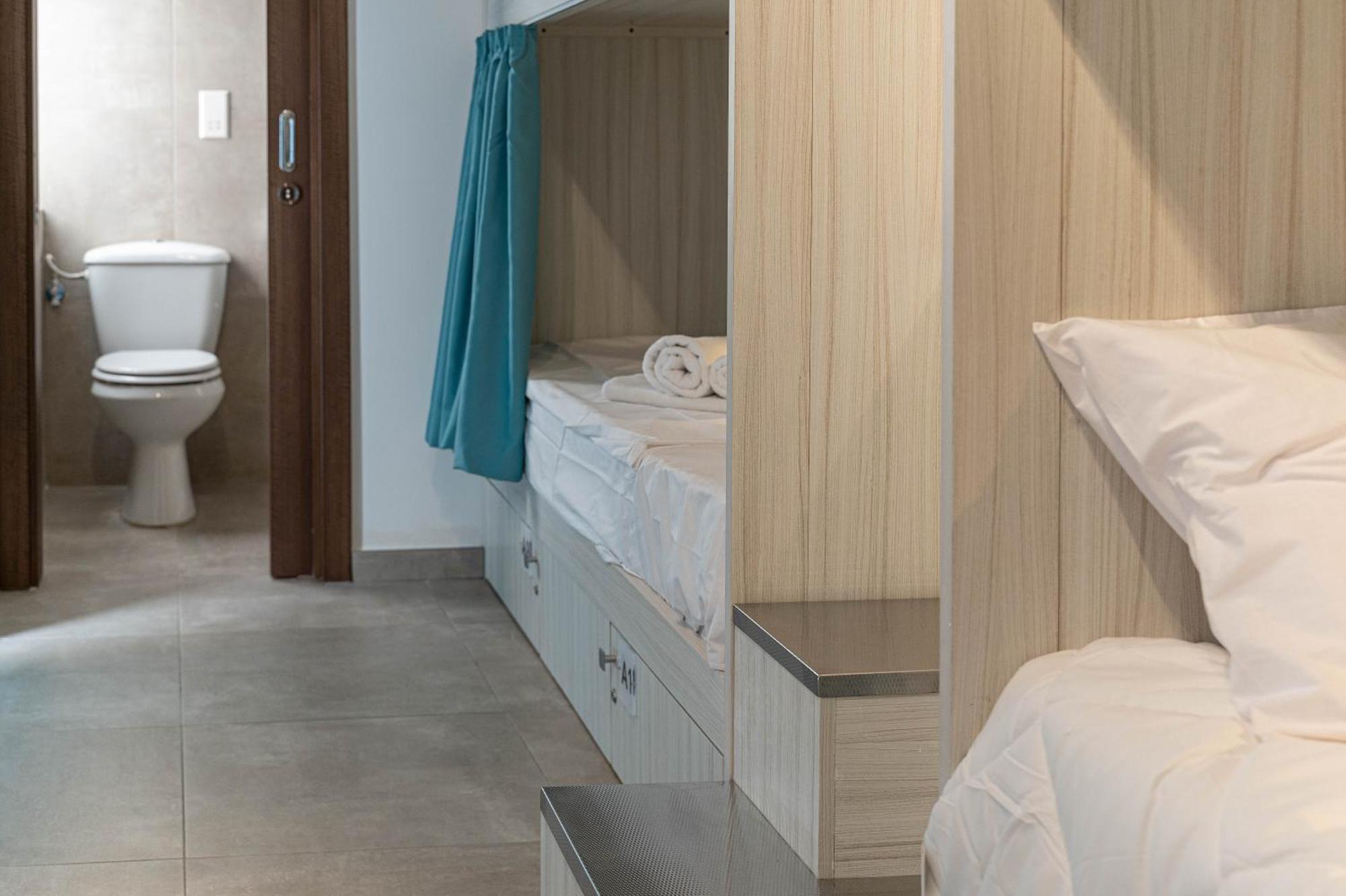 The Rose Hostel Saint Julian's Ngoại thất bức ảnh